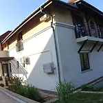 Guest house Szofia 3*