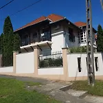 Szofia Guest house 3*